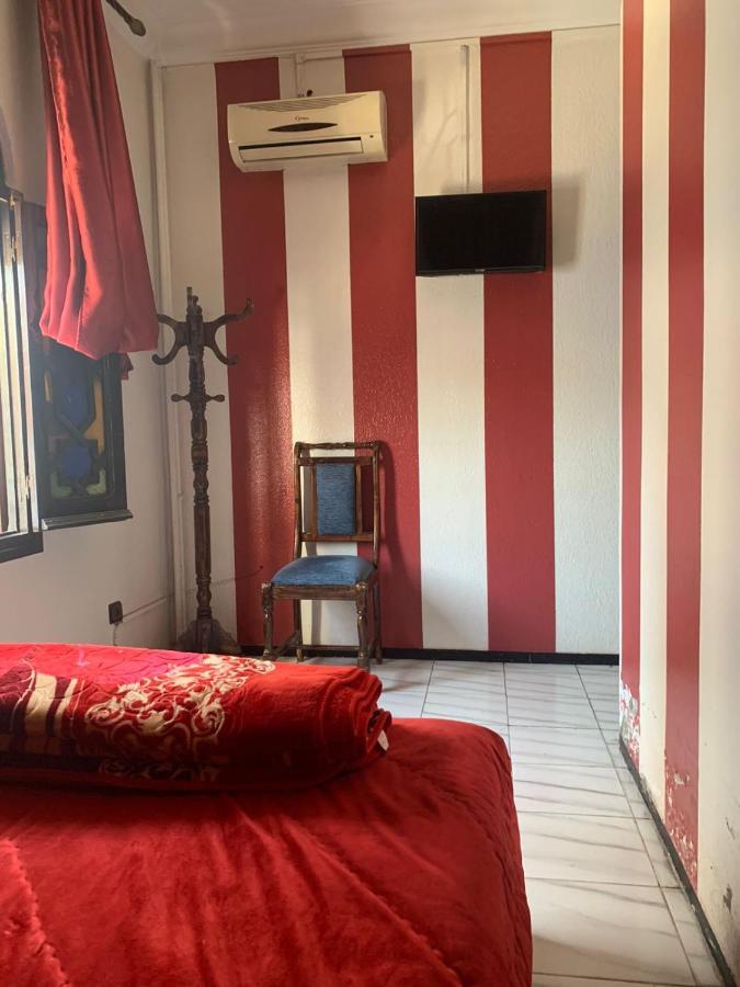 Hotel Sevilla Chefchaouen Buitenkant foto